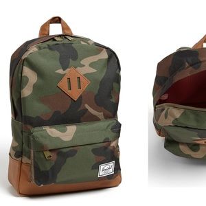 HERSCHEL SUPPLY | mini camo backpack